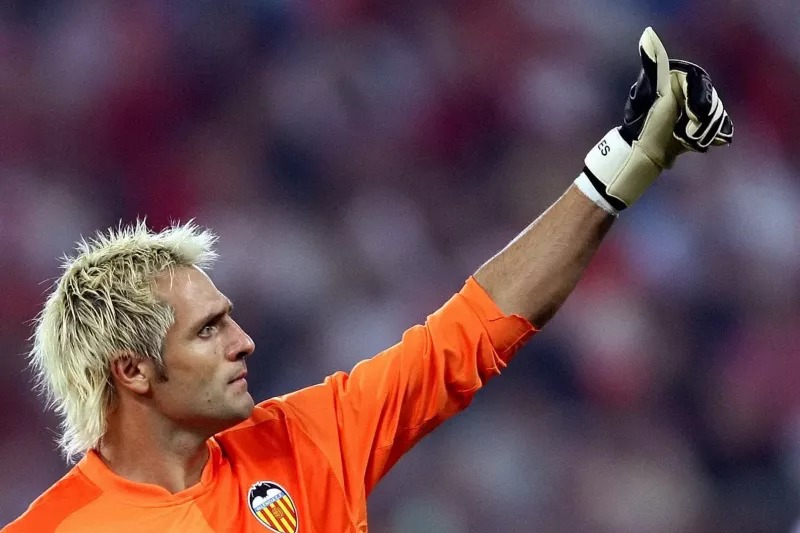 ادعای دروازهبان سابق رئال مادرید: تمام جامهای بارسلونا زیر سوال است