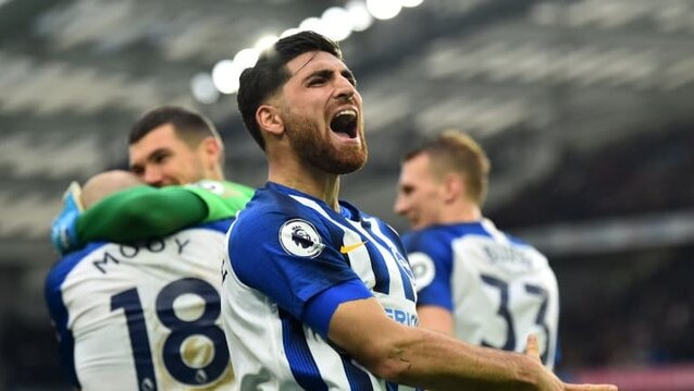 نوستالژی/ گل قیچی برگردان علیرضا جهانبخش به چلسی از زوایای دوربین تماشاگران