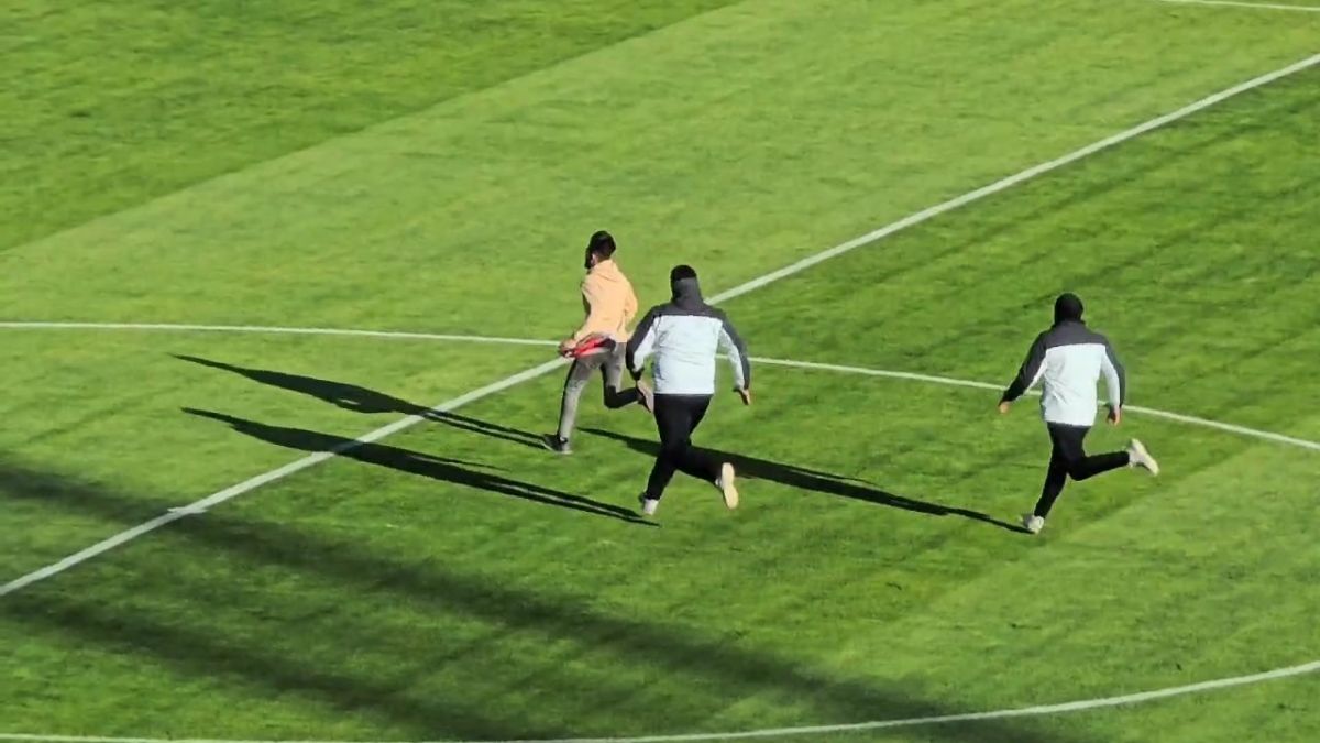 رونمایی از اولین جیمی جامپ بازی تراکتور و پرسپولیس در جام حذفی