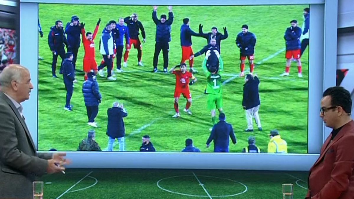 تکرار شادی گل کاظمیان توسط شجاع و بیرانوند بعد از پایان مسابقه