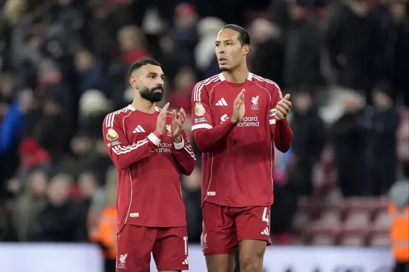 ستاره سابق لیورپول: فن دایک باید مشکل میان صلاح و لیورپول را حل کند