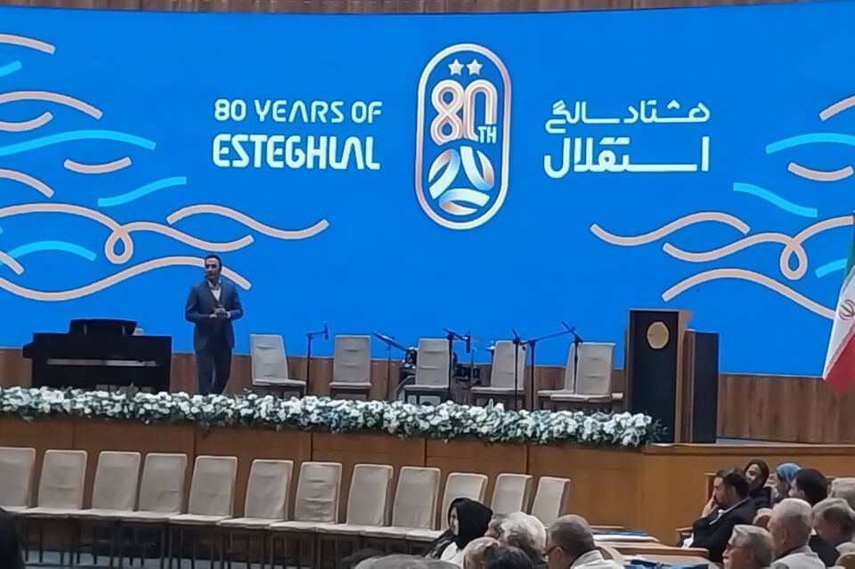 جشن یلدا باشگاه استقلال؛ حضور ساپینتو در جمع منتقدان