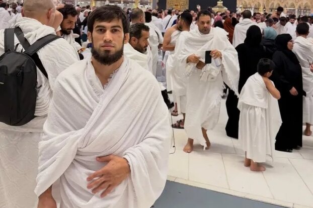 تغییر تابعیت شامیل ممدوف و سفر به مکه