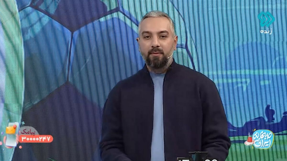 کنایه‌های مجری به دو بازیکن جنجال ساز بازی تراکتور - پرسپولیس