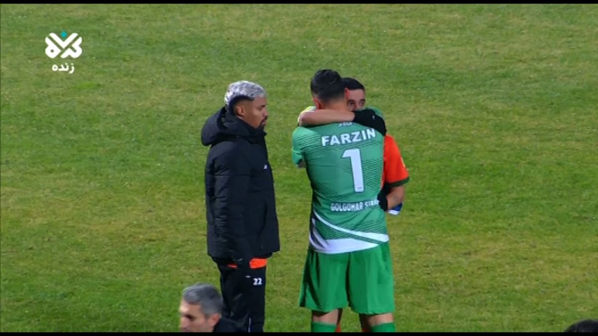 اشکهای مهدی شریفی و اقدام زیبای فرزین گروسیان