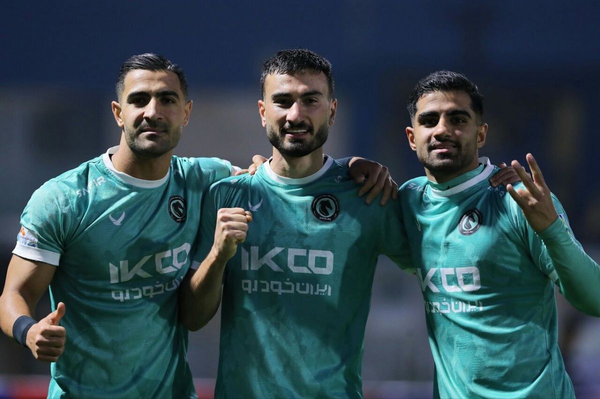 صعود لحظه آخری پیکان به مرحله یک‌چهارم