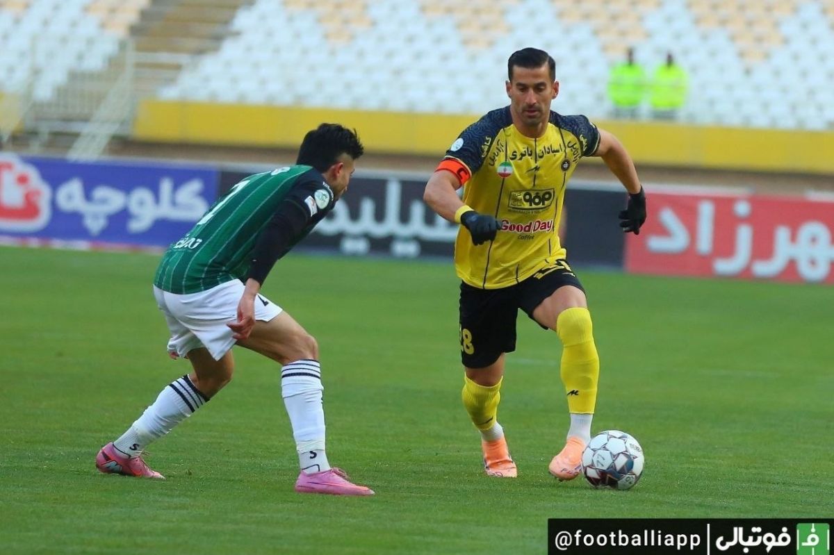 بلای فصل گذشته بر سر مدعیان آمد؛ حذف سپاهان و پرسپولیس به سود استقلال و تراکتور