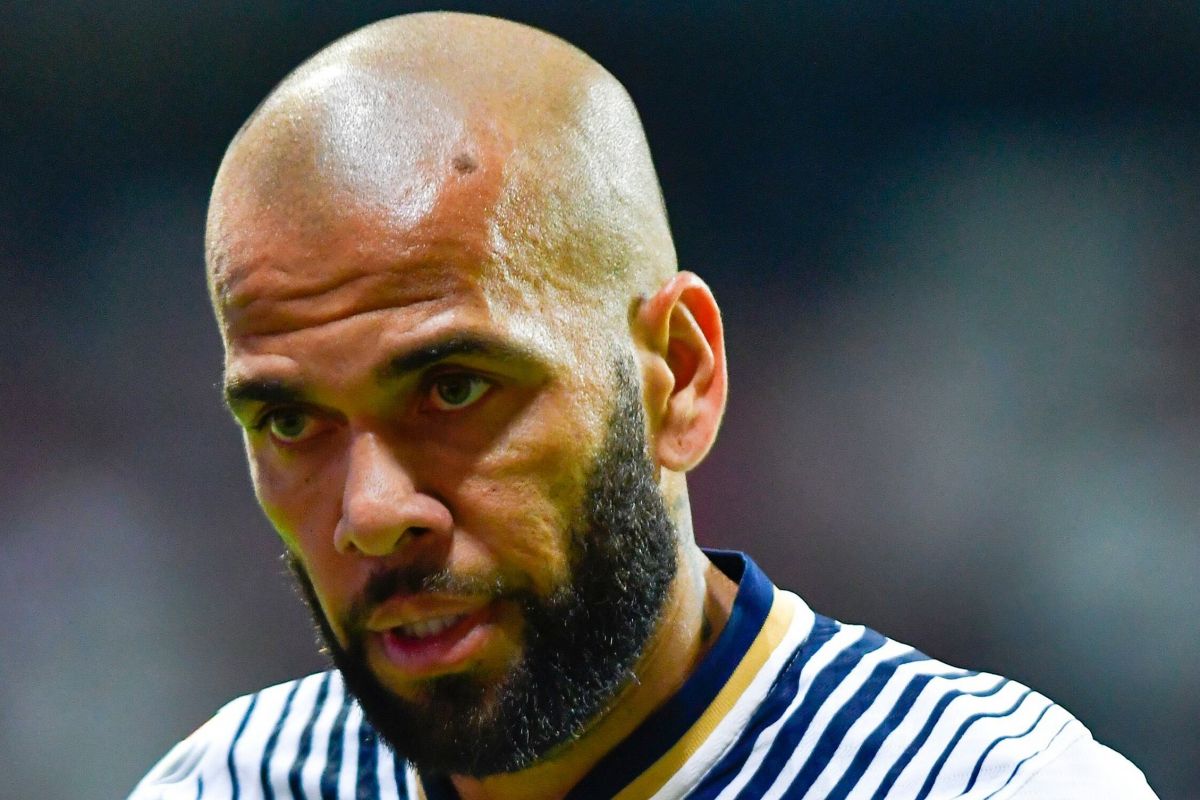 دنی آلوز به دنیای فوتبال بازخواهدگشت