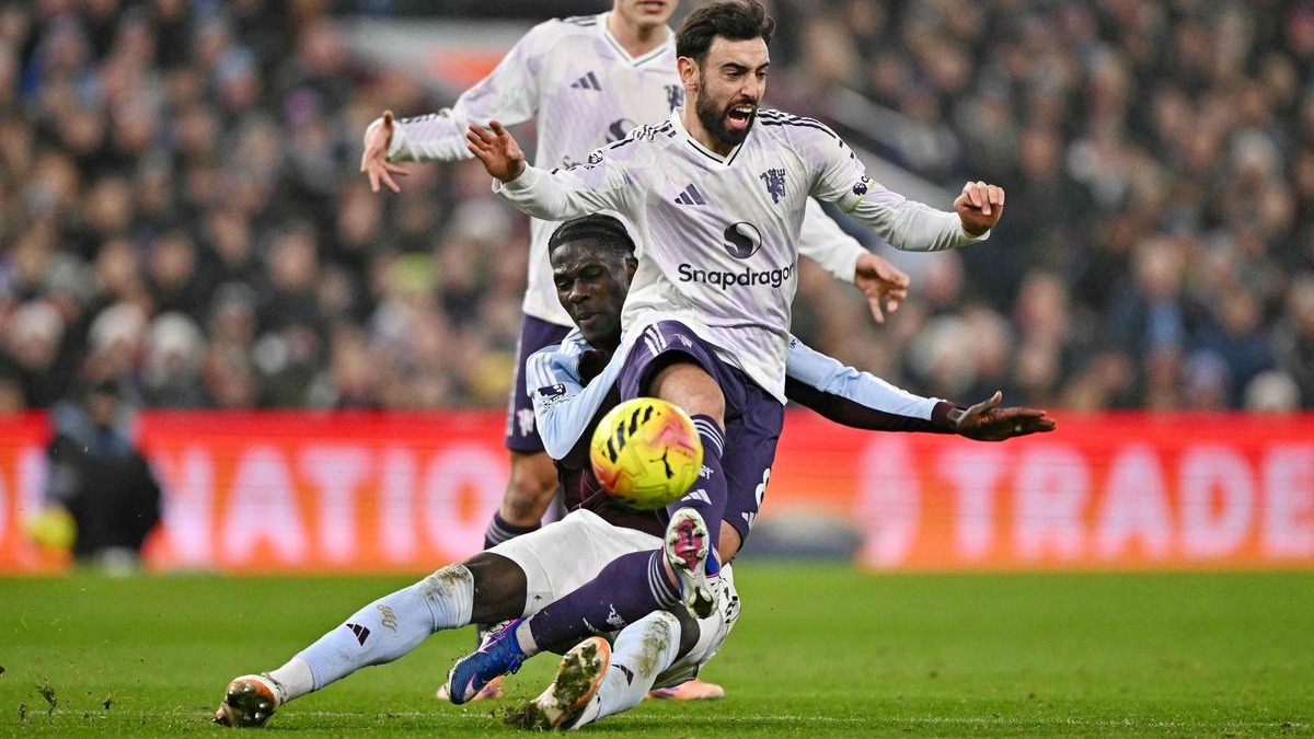 دوری یکماهه کاپیتان منچستر یونایتد از میادین