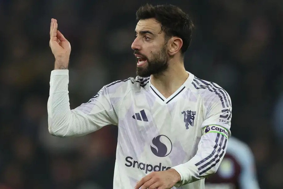 واکنش آموریم به مصدومیت بدموقع کاپیتان منچستریونایتد