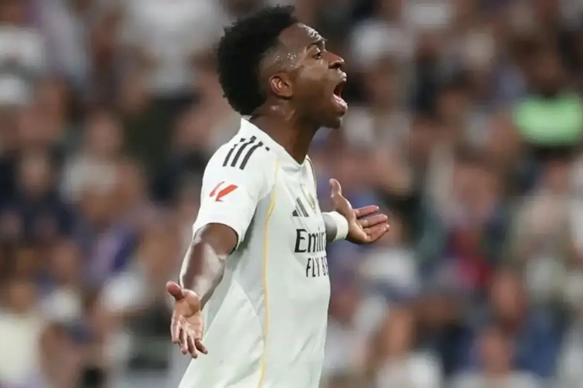 هشدار اسطوره رئال مادرید به وینیسیوس: اگر تمدید نکنی، باید بروی