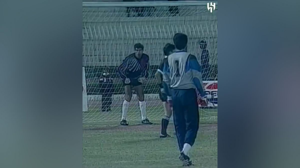 پست باشگاه الهلال به مناسبت سالگرد فینال آسیا برابر استقلال ایران