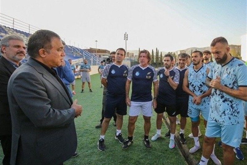 توئیتر شخصی تاجرنیا یا رسانه رسمی باشگاه استقلال؟