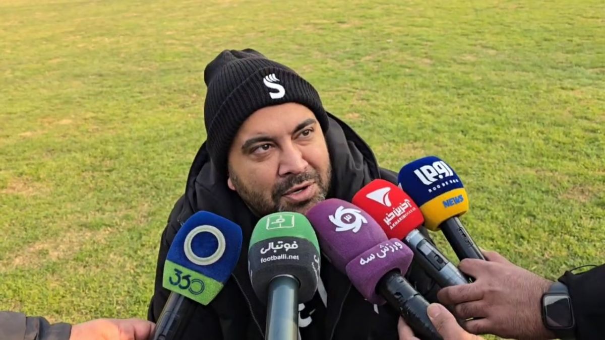 گفت و گو با سعید اخباری، در حاشیه تمرین چادرملو قبل از بازی با سپاهان