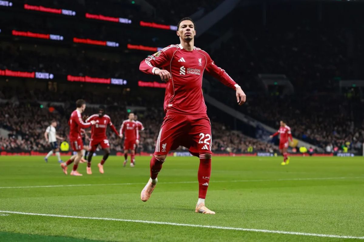 اکیتیکه در آستانه رسیدن به رکورد سادیو مانه