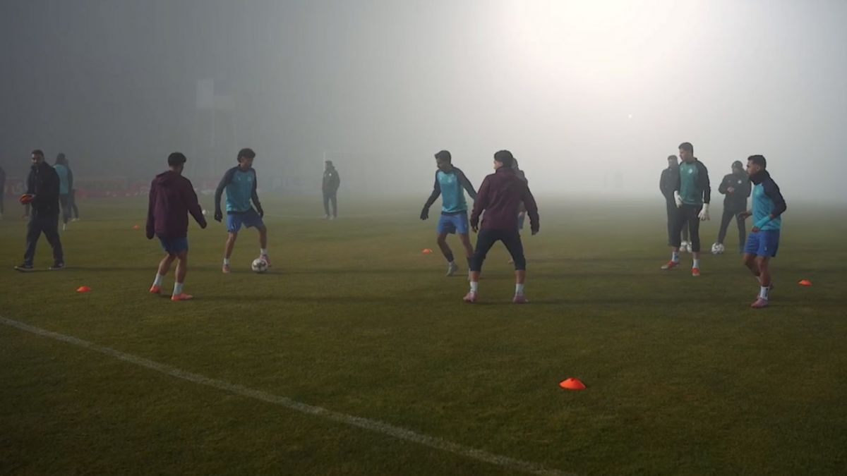 بازی آلومینیوم تعطیل شد، اما تمرینات در زیر مِه ادامه دارد!