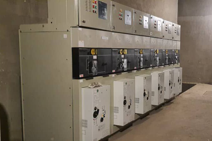 پست برق شماره 13 مجموعه ورزشی آزادی نوسازی شد