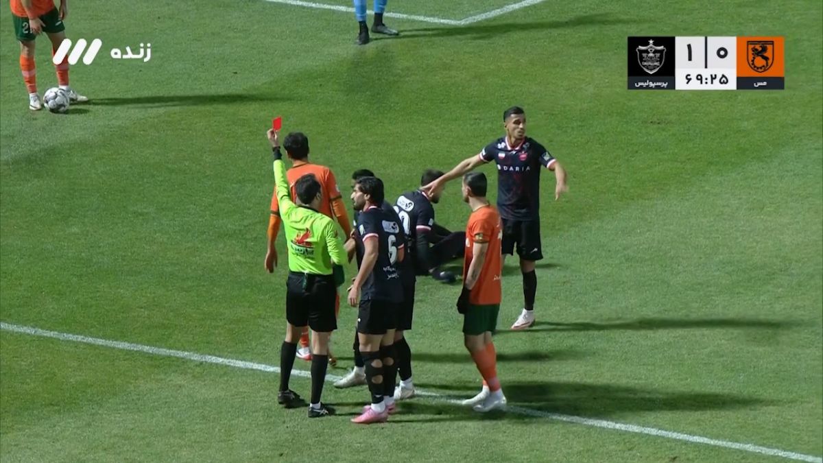 اخراج بازیکن مس رفسنجان مقابل پرسپولیس