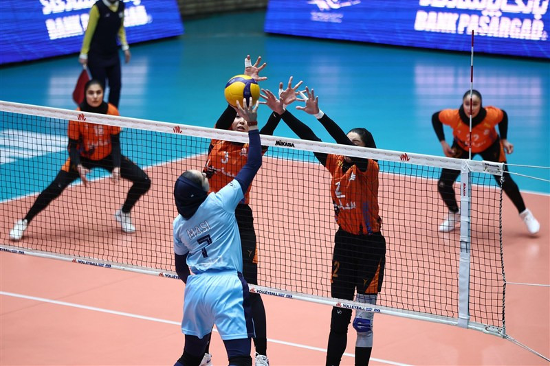 صدرنشینی سایپا و آرکا در نیم‌فصل نخست لیگ برتر والیبال بانوان