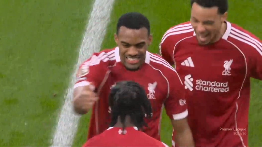 گل اول لیورپول به ولورهمپتون (رایان گراونبرخ)