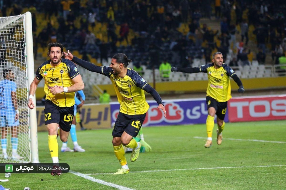 سپاهانِ محرم قهرمان نیم فصل شد؛ به‌یاد قهرمانی نیم‌فصل با قلعه‌نویی!