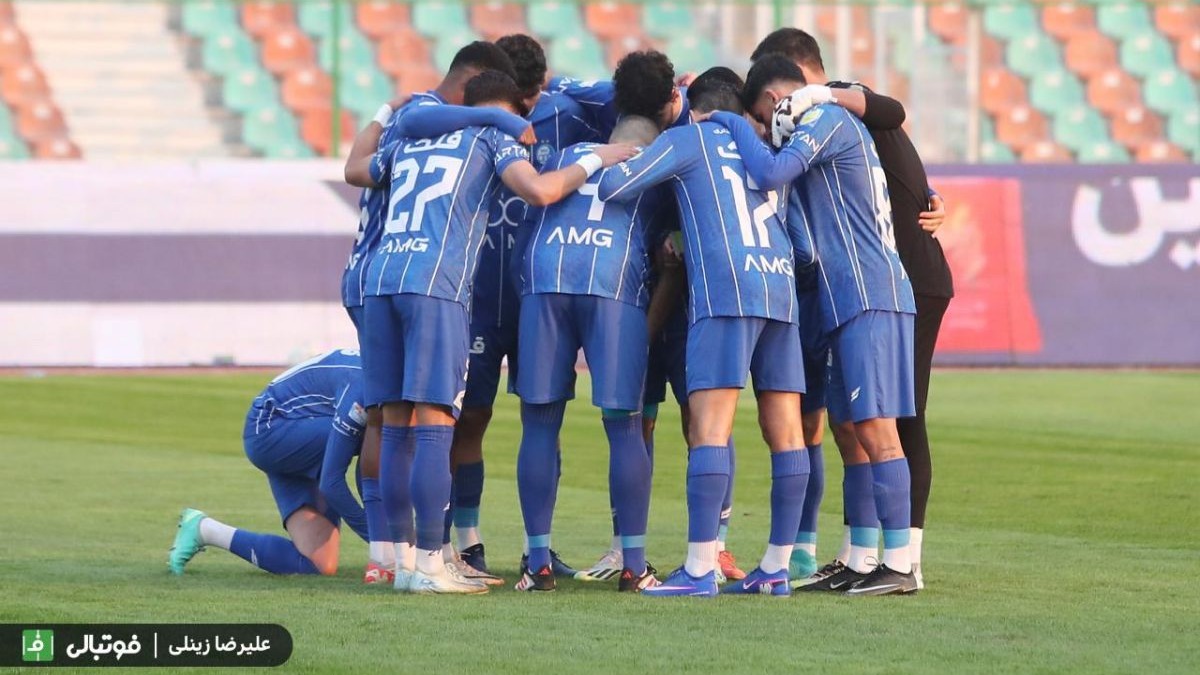 پنجره نقل‌وانتقالاتی استقلال رسماً بسته شد