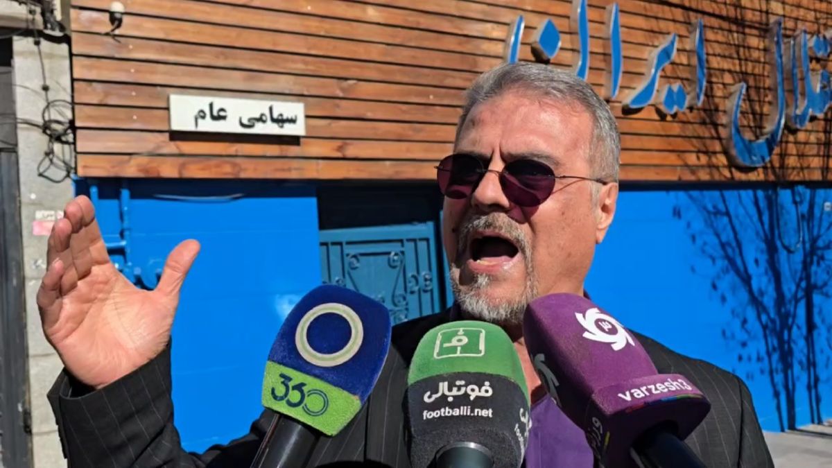 مشاجره علی نظری جویباری با خبرنگاران درباره جذب نازون و جنپو