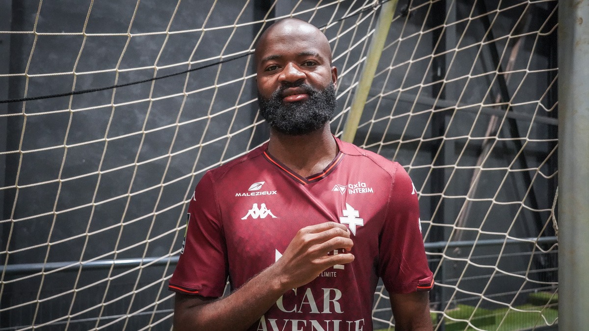 درباره بازیکن کامرونی مدنظر مدیران استقلال؛ آقایان دنبال دردسر میگردند!