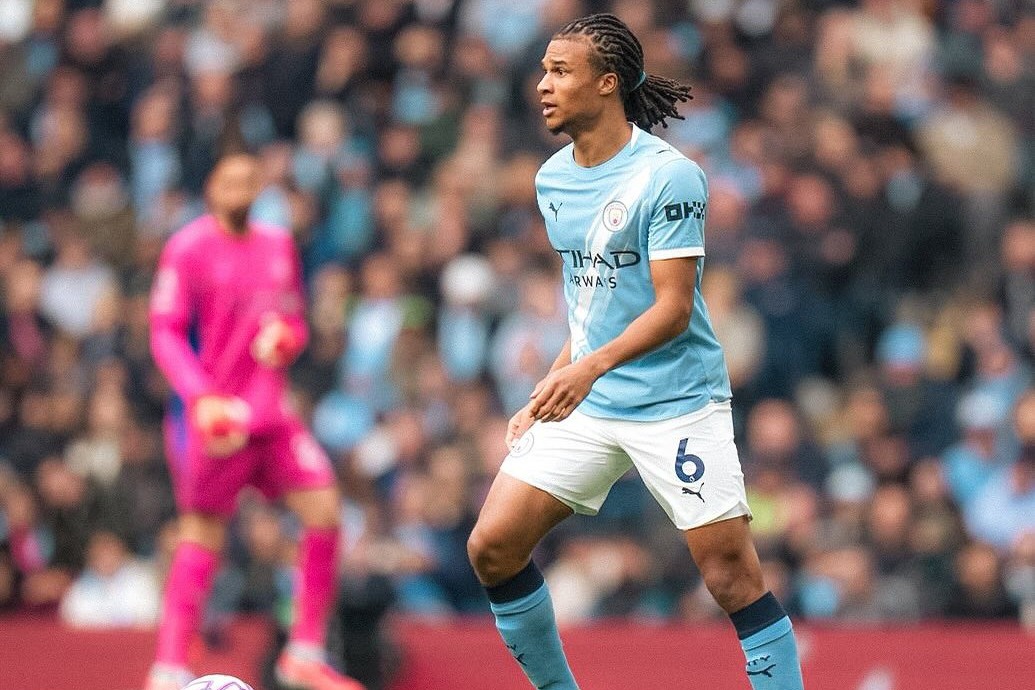 ستاره هلندی در آستانه جدایی از منچسترسیتی