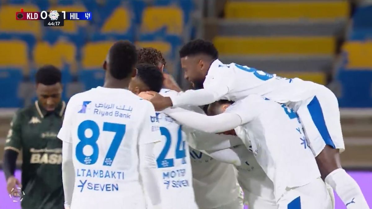 گل اول الهلال به الخلود (میلینکوویچ ساویچ)