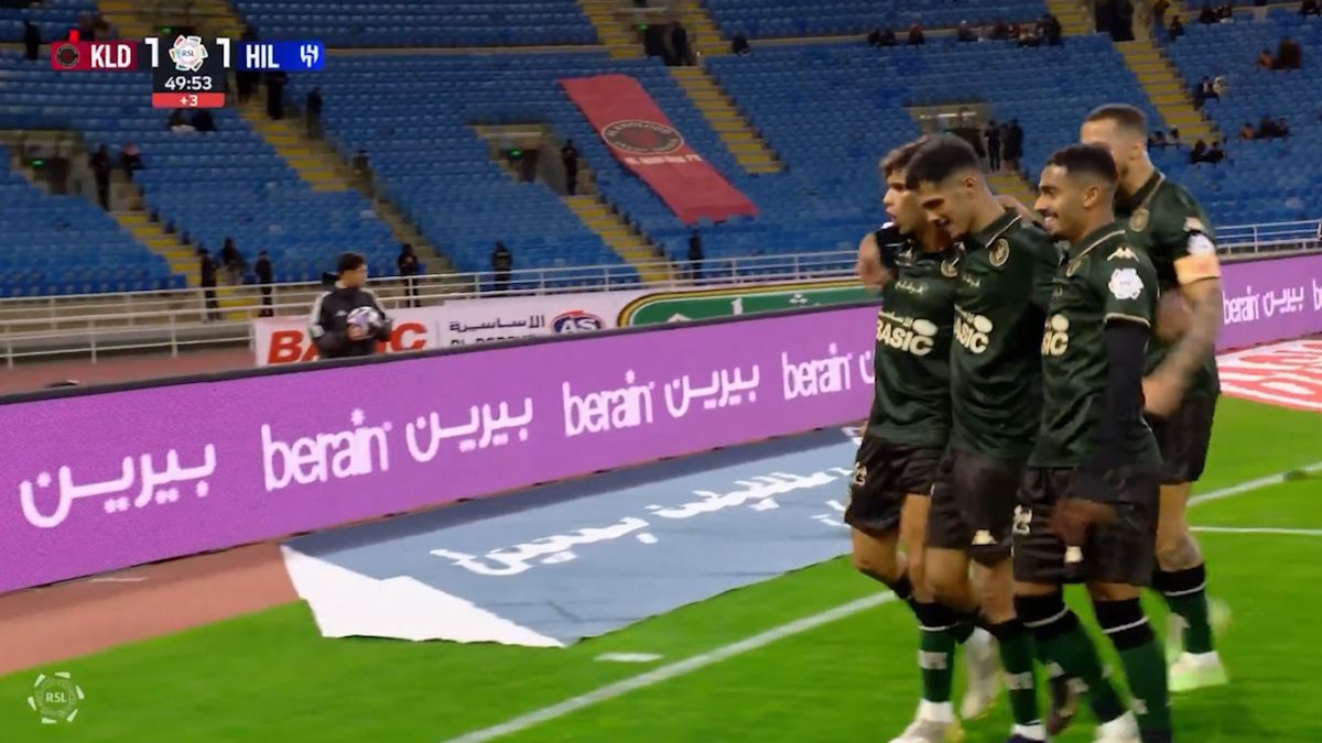 گل اول الخلود به الهلال (انریکه - پنالتی)