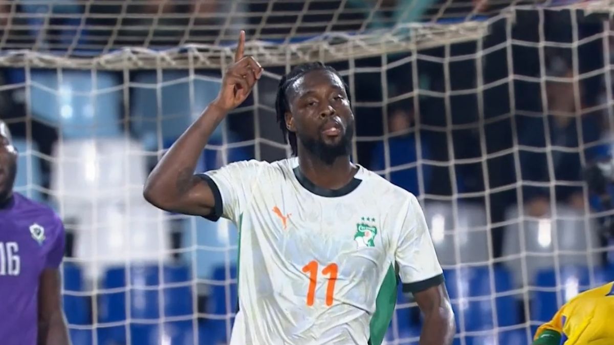 گل اول ساحل عاج به گابن (فیلیپه کراسو)