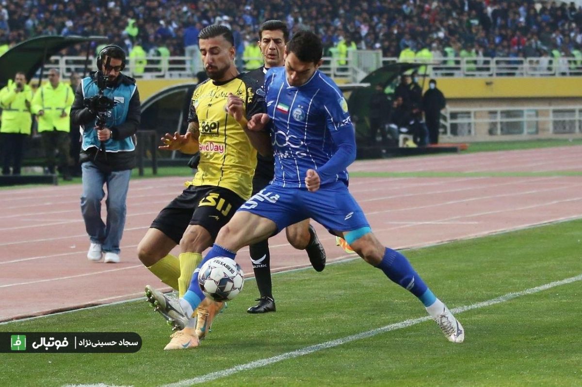 واکنش آشورماتوف به گل‌به‌خودی: من نمی‌زدم، بازیکن سپاهان می‌زد!