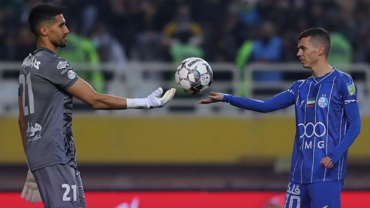 گزارش ویژه/ روایتی متفاوت از اختلافی که دیشب رو شد؛  انتقام حسینی از ساپینتو به خاطر ماجرای پیش فصل!