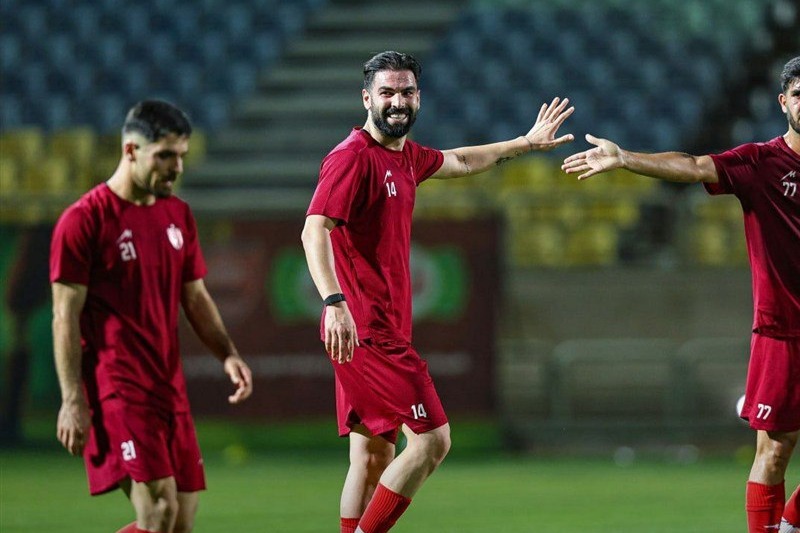 ادعای یک خبرگزاری/ مجتبی جباری خواهان جذب دو بازیکن پرسپولیس