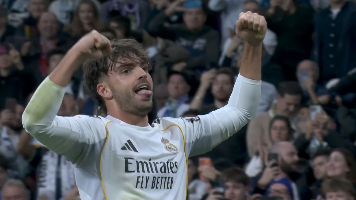 گل سوم رئال مادرید به رئال بتیس (رائول آسنسیو)