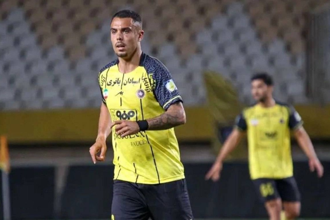 ضربه دوگانه به سپاهان؛ آلوز و حاج‌صفی بازی با ملوان را از دست دادند