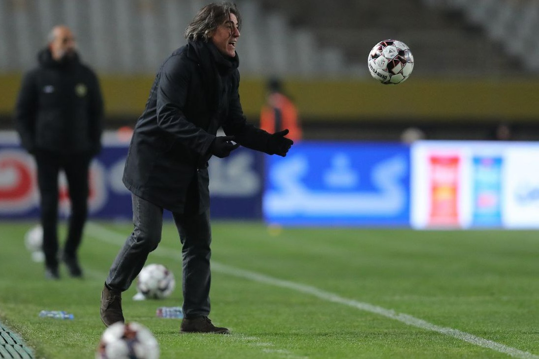 فریبا: حتی اگر به سپاهان میباختیم هم نباید ساپینتو را عوض میکردیم