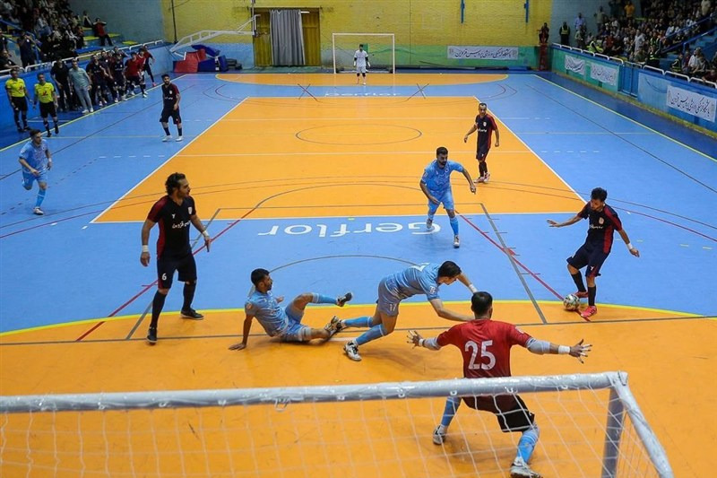 مس از گیتی پسند سبقت گرفت/ نماینده شهرکرد سقوط کرد