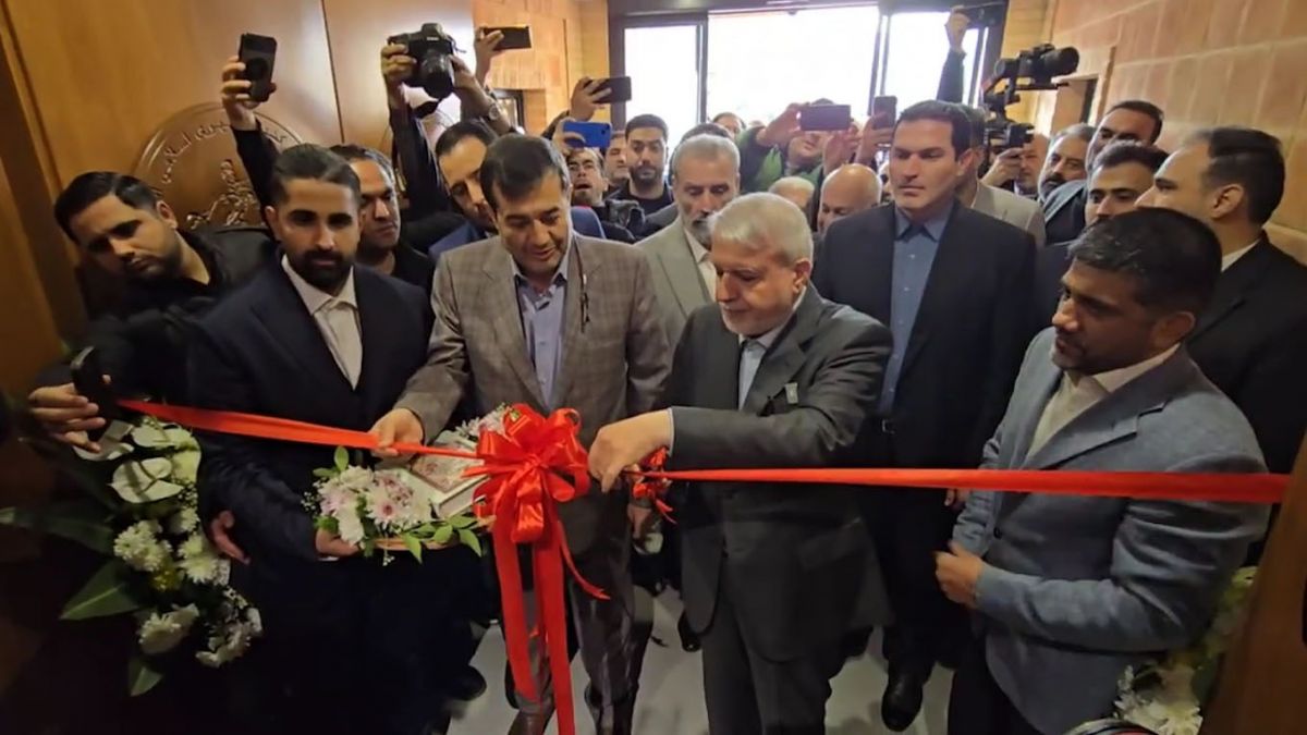 حضور وزیر ورزش و وزیر میراث فرهنگی در حاشیه افتتاح موزه افتخارات کشتی ایران