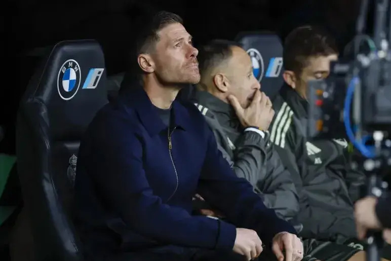 شوکه شدن ژابی آلونسو در لحظه اخراج از رئال مادرید