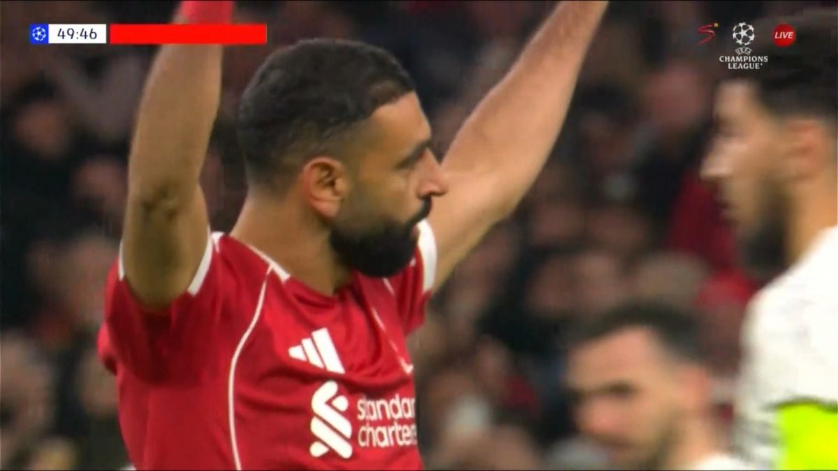 گل سوم لیورپول به قره باغ (محمد صلاح)