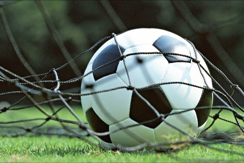 ۶ تیم دسته یک فوتبال در خطر کسر امتیاز