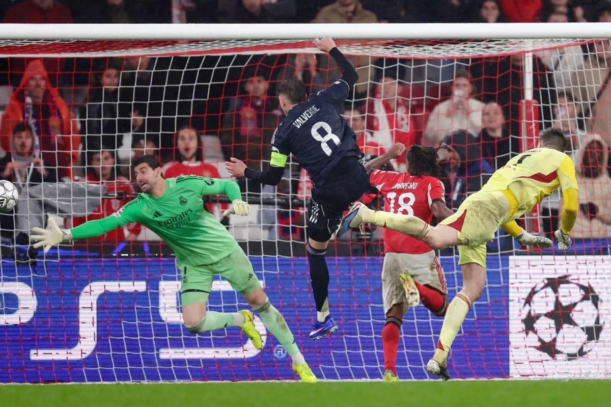 خوشحالی هواداران بارسلونا از باخت رئال مادرید مقابل بنفیکا