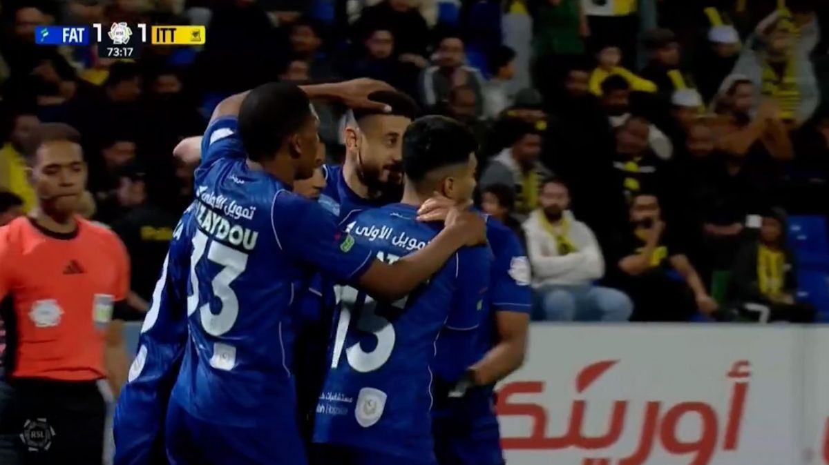 گل اول الفتح عربستان به الاتحاد (مراد باتنا - پنالتی)