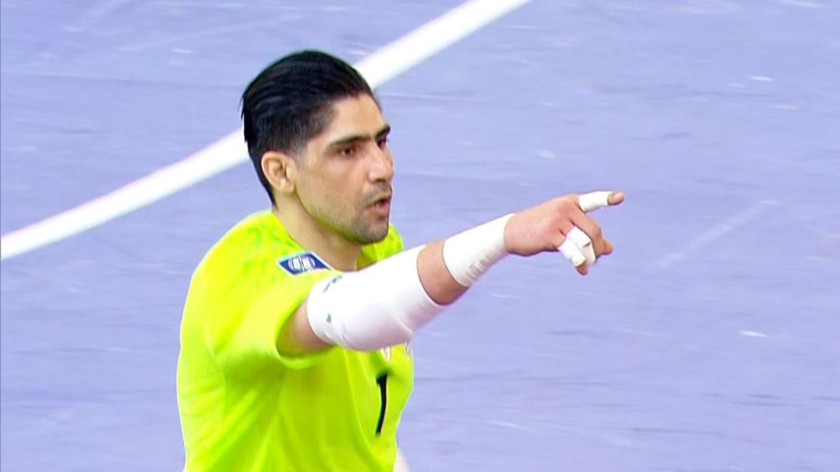 گل دوم تیم ملی فوتسال ایران به عربستان (باقر محمدی دروازه بان ایران)