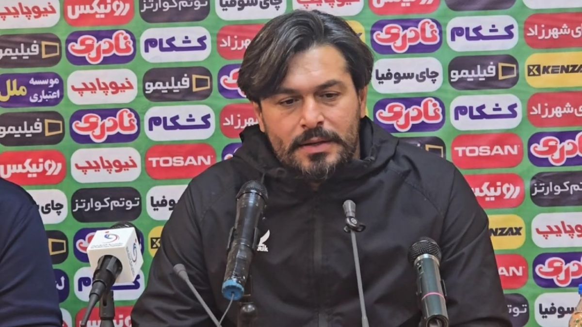 نشست خبری سعید دقیقی سرمربی پیکان قبل از بازی با استقلال