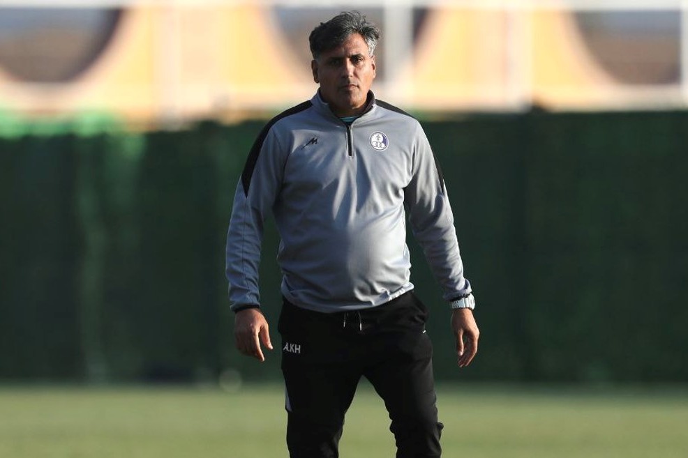 امیر خلیفهاصل: عارف رستمی بزرگتر از استقلال خوزستان نیست!