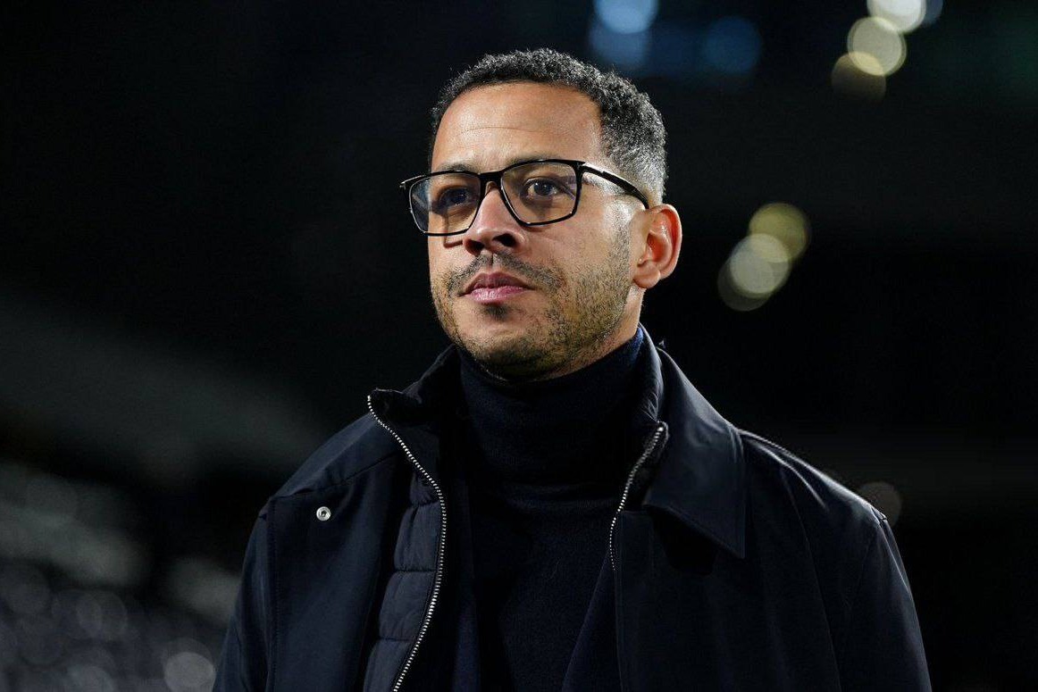 روزنیور: حتی فرزندانم نیز مرا مسخره می‌کنند!