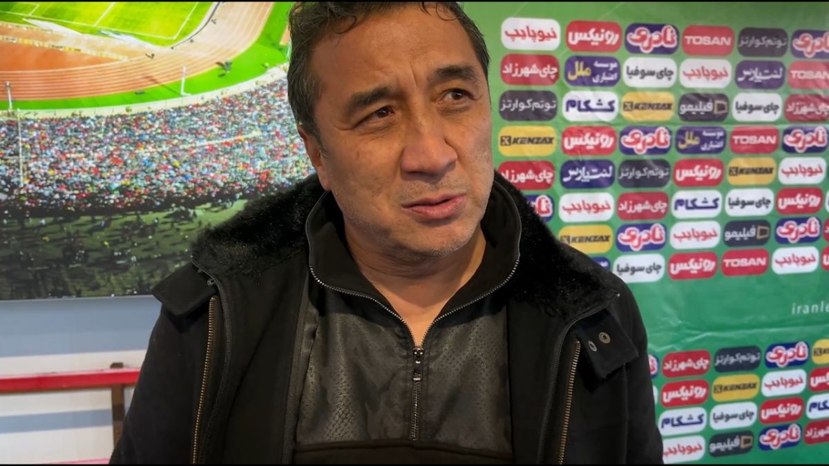 خداداد عزیزی: اسکوچیچ حال خوبی ندارد، او را درک کنید